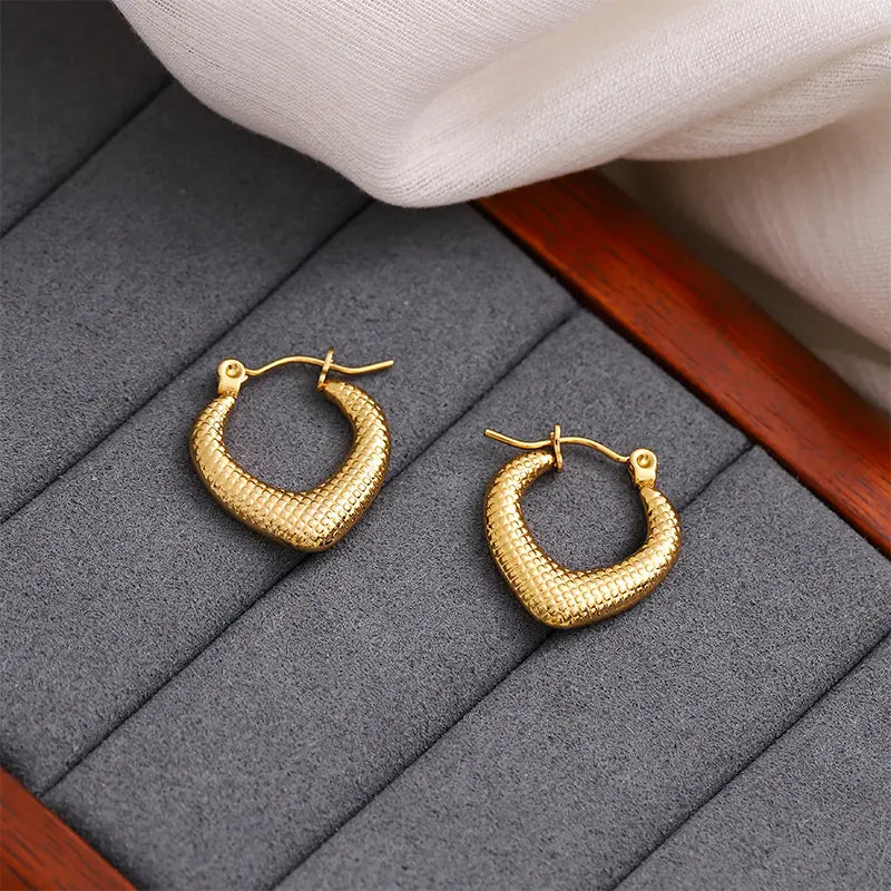 Textured Classic Anti-Tarnish Hoop Earrings - BlingVows - Best Imitation & Anti Tarnish Jewelry Wholesaler